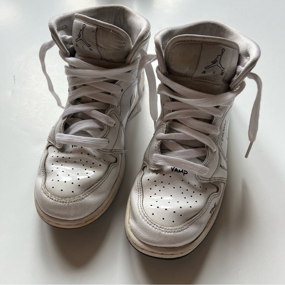 Nike Air Jordan 1 Mid SS GS Schematic- Youth- Size 5.5Y - [DQ1864-100] - Picture 8 of 15